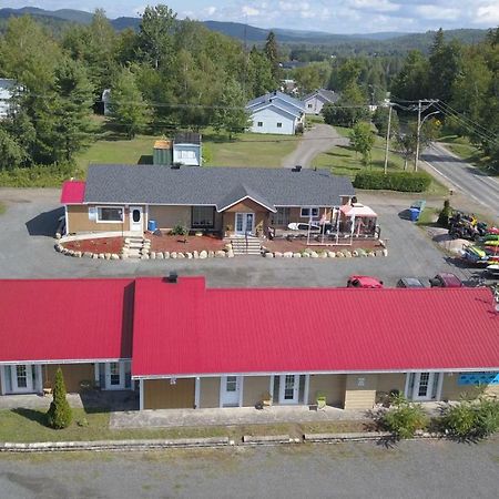 Motel Le Saint Alex Exterior foto
