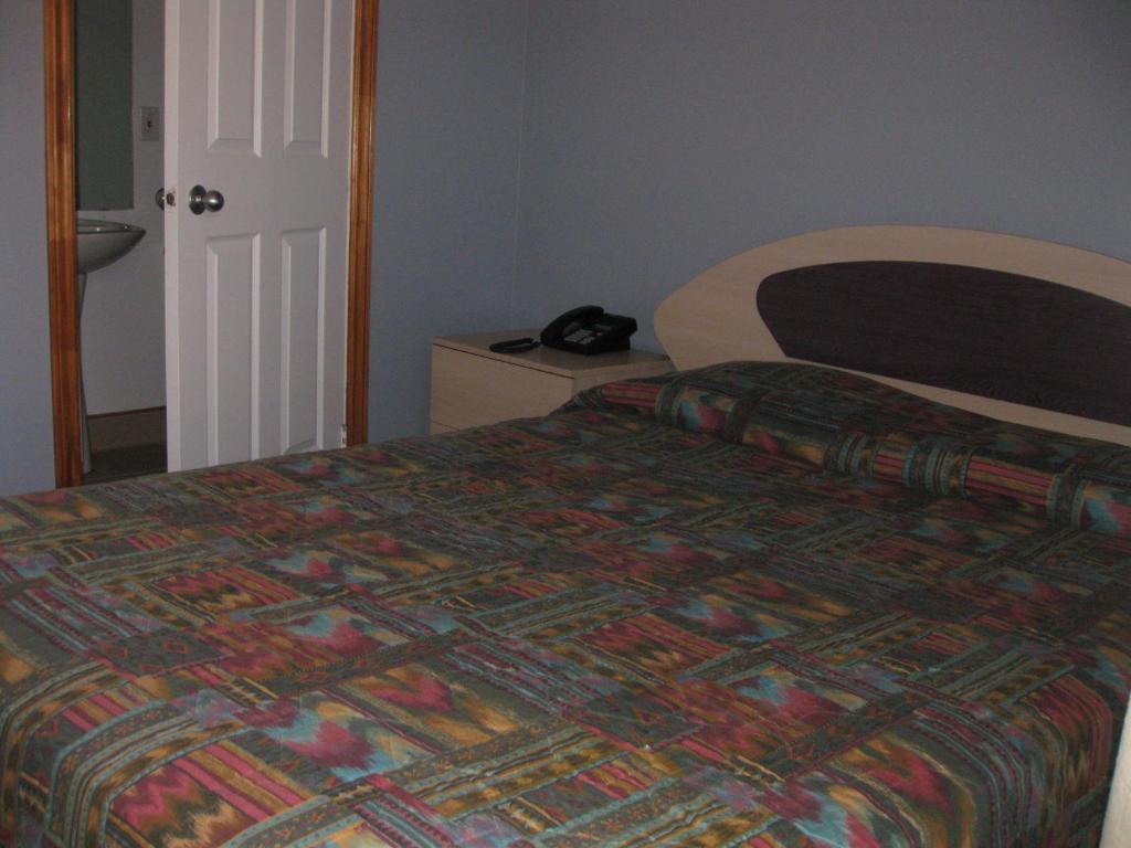 Motel Le Saint Alex Habitación foto