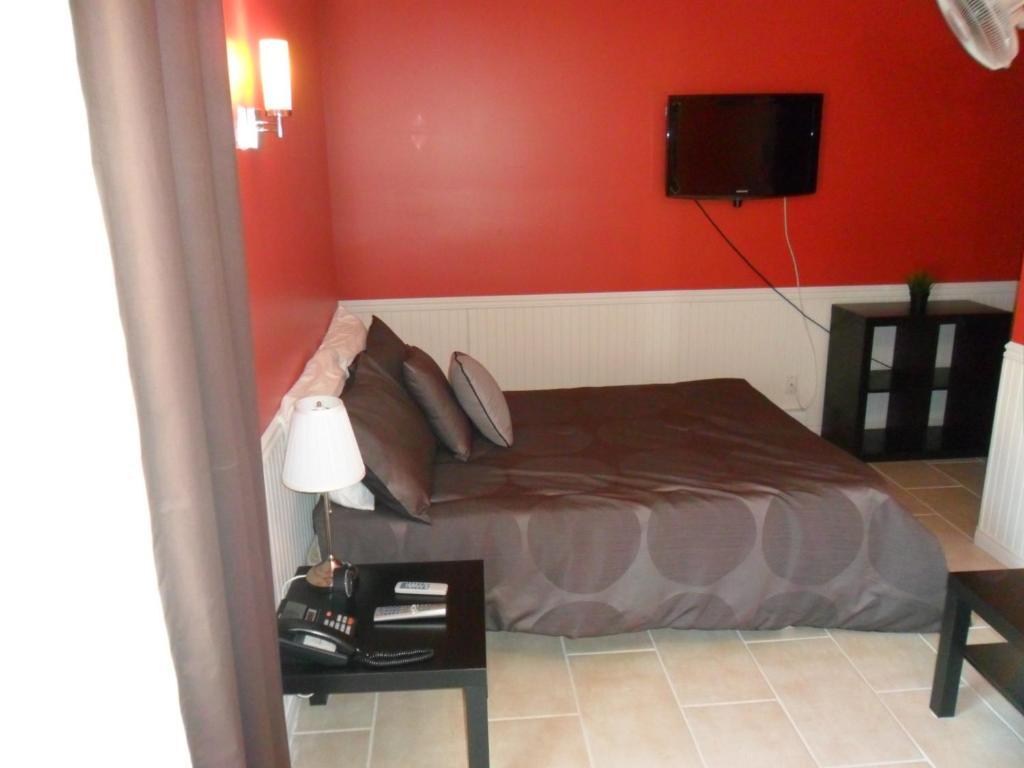 Motel Le Saint Alex Exterior foto
